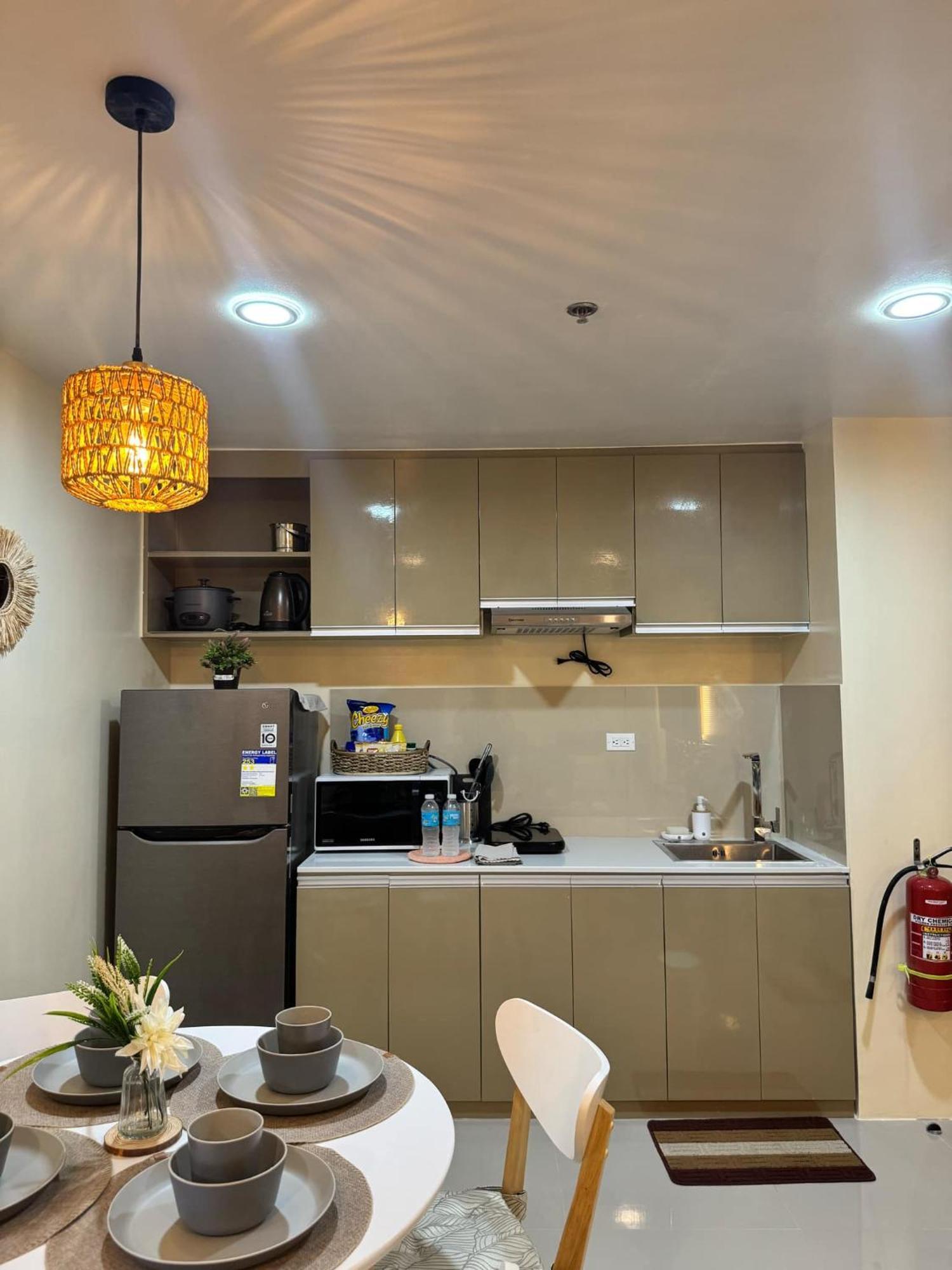 Condo 801 Bernwood Tower Iloilo City Ngoại thất bức ảnh