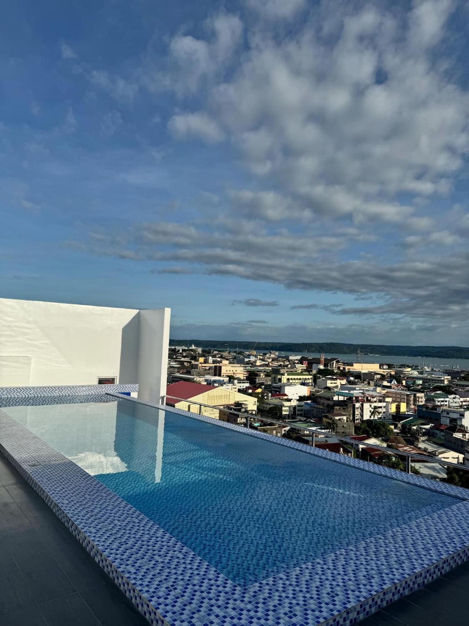 Condo 801 Bernwood Tower Iloilo City Ngoại thất bức ảnh